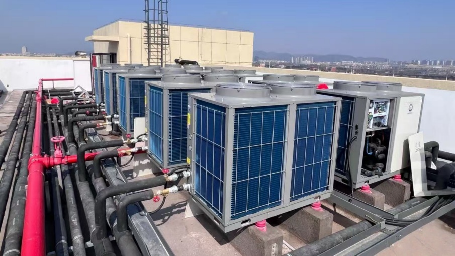 Các tòa nhà xưởng tự xây được trang bị hệ thống bơm nhiệt nguồn kép, thiết lập một mô hình mới về cung cấp năng lượng carbon thấp trong công viên Các tòa nhà xưởng tự xây được trang bị hệ thống bơm nhiệt nguồn kép, thiết lập một mô hình mới về cung cấp năng lượng carbon thấp trong công viên